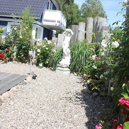 Aparthotel Haus Amo Solem Dierhagen Pokoj fotografie